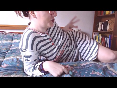 ❤️ Vezmi si to velké černé péro do pusy, malá otrokyně Sex video u nás ❌️❤